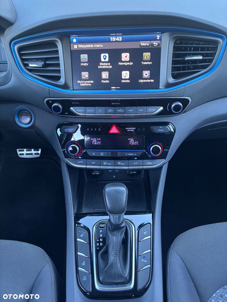 Hyundai IONIQ Plug-in hybrid Premium - 18