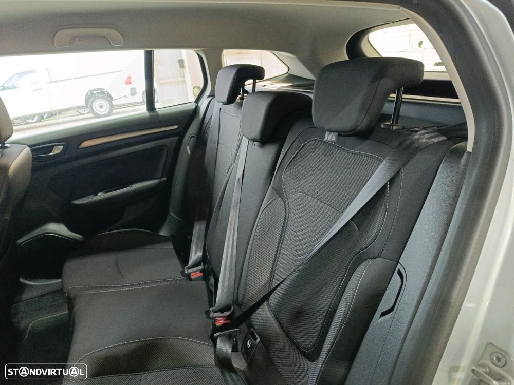 Renault Mégane Sport Tourer 1.5 Blue dCi Limited EDC - 8