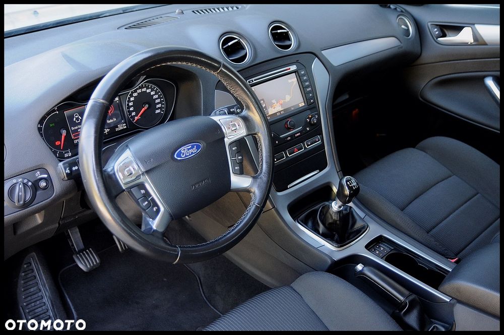 Ford Mondeo SW 2.0 TDCi Titanium - 18