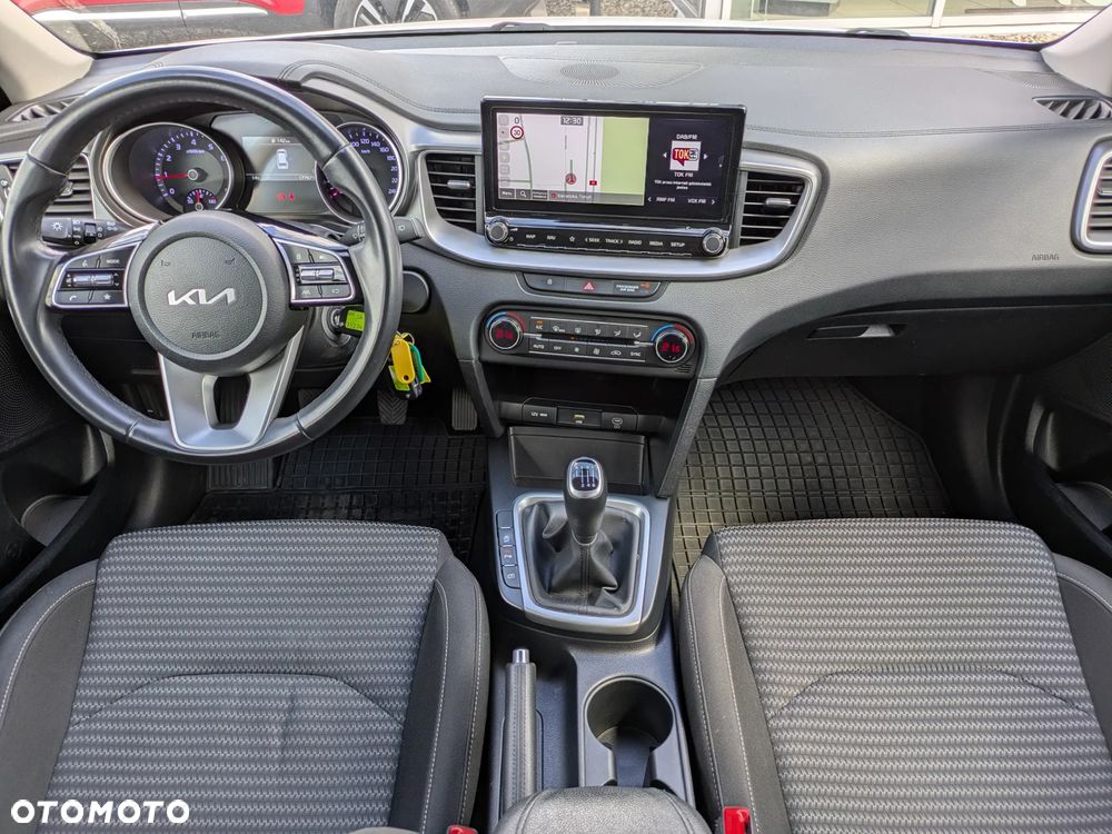 Kia Ceed 1.5 T-GDI L - 19
