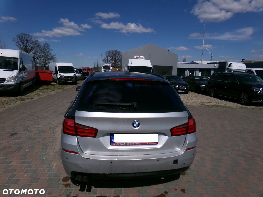 BMW Seria 5 520d Sport-Aut - 4