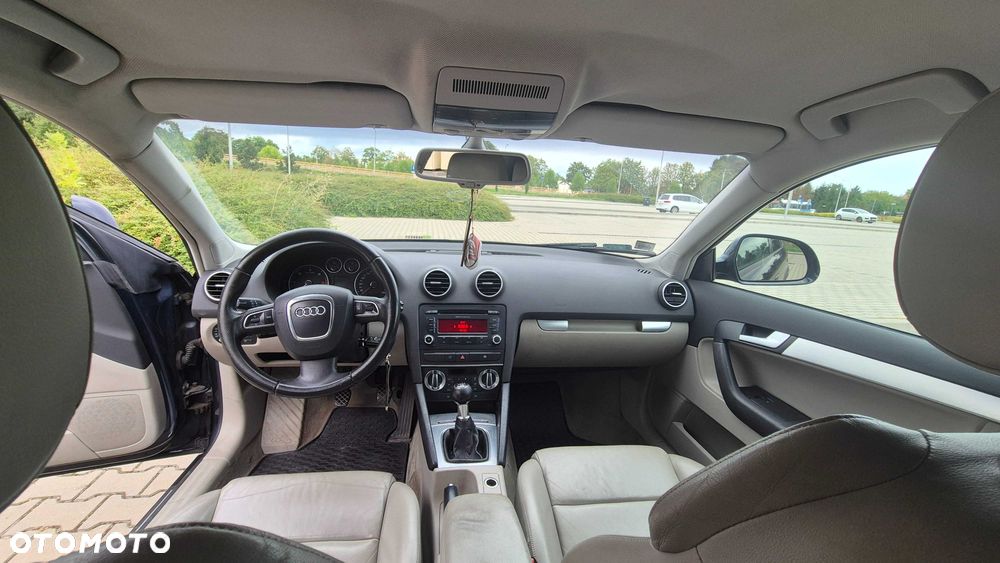 Audi A3 Sportback - 2