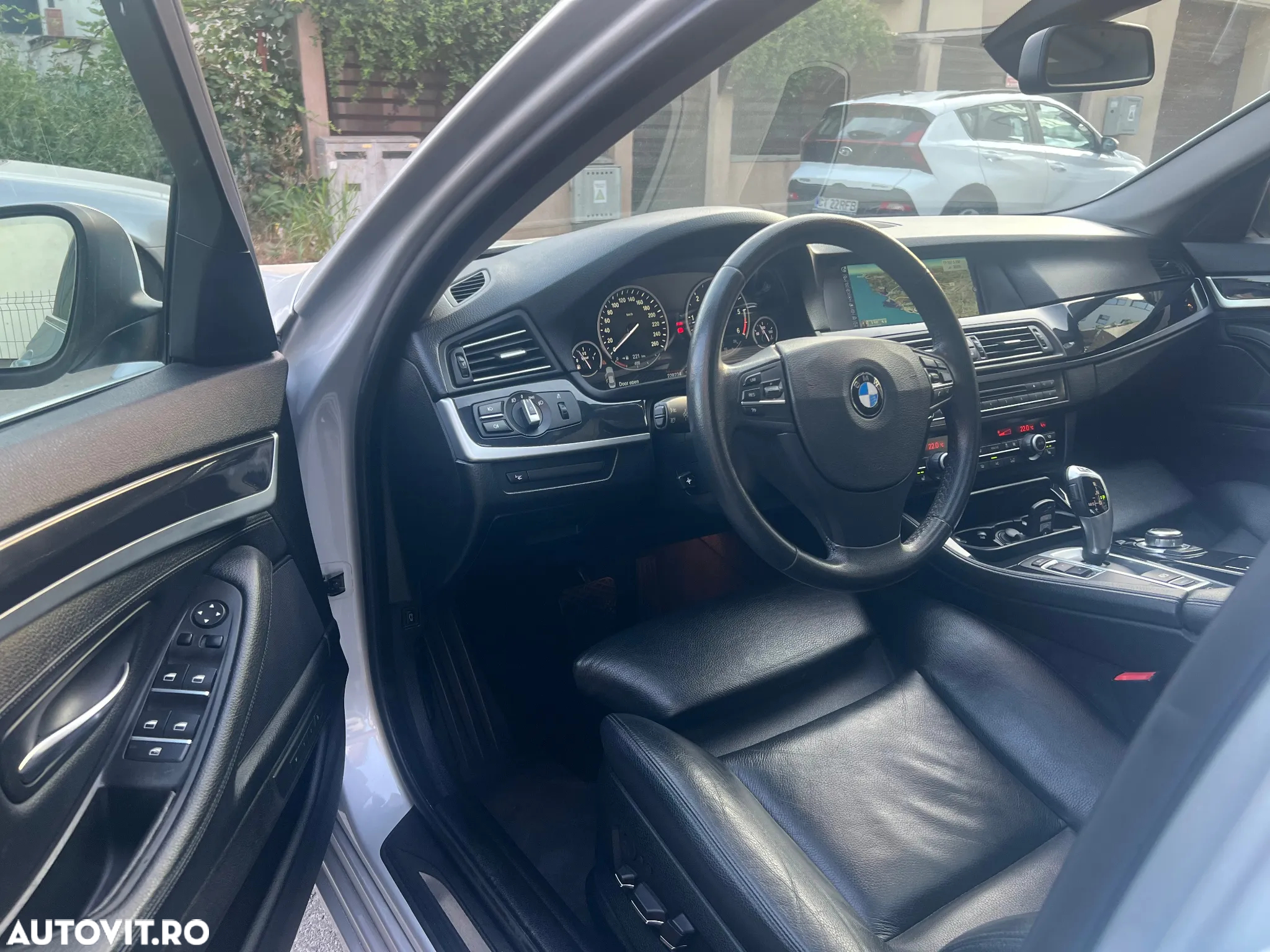 BMW Seria 5 520d - 22