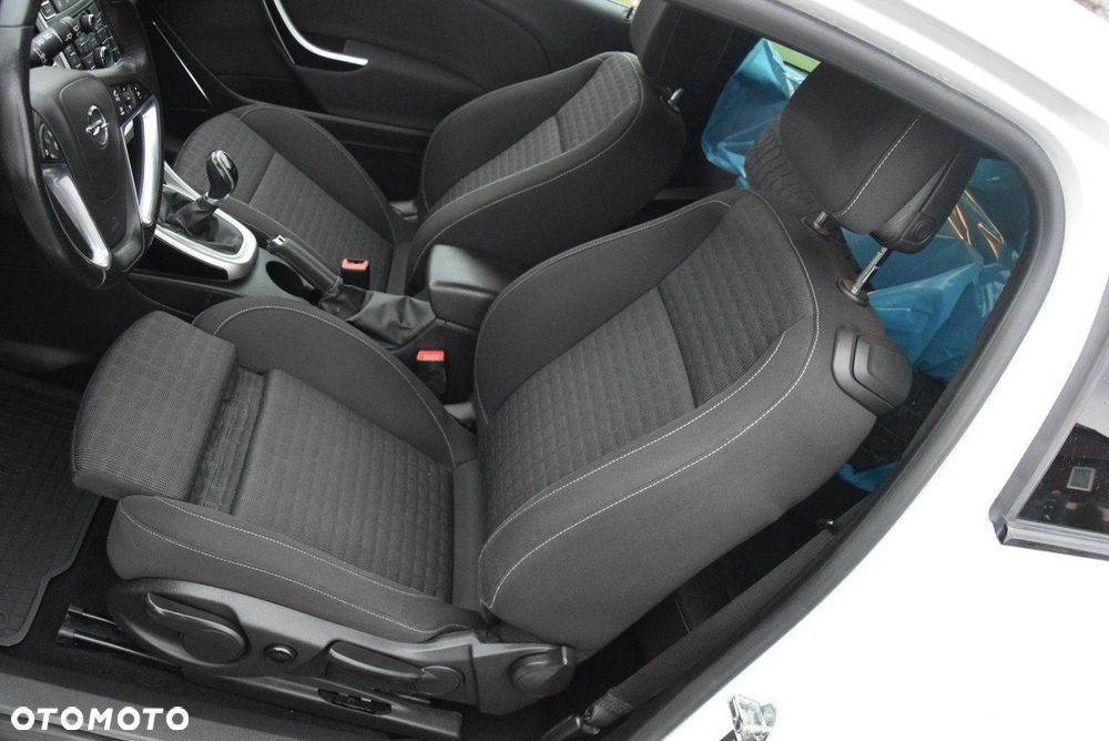 Opel Astra 1.4 T Sport - 26