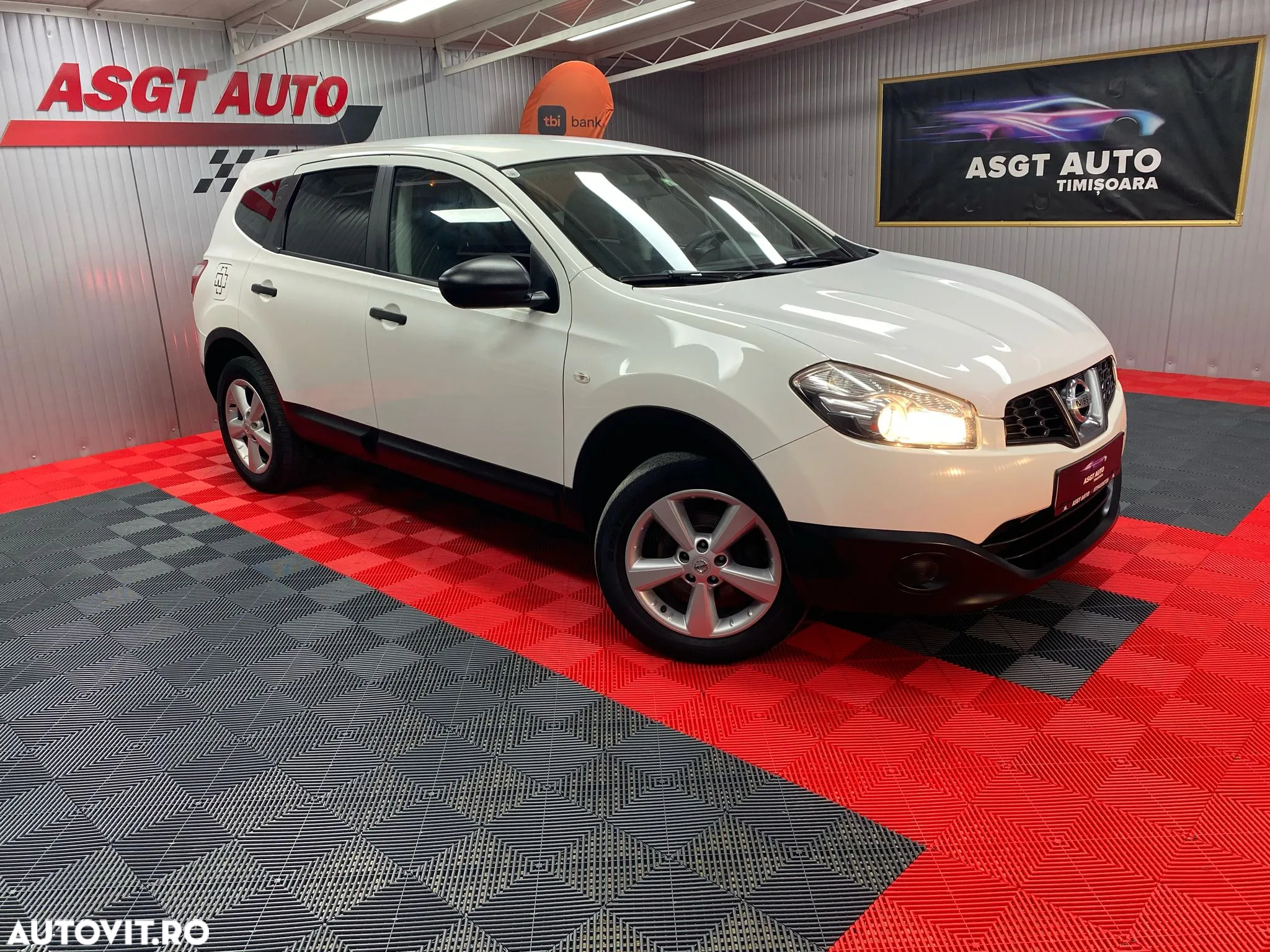 Nissan Qashqai+2 - 3