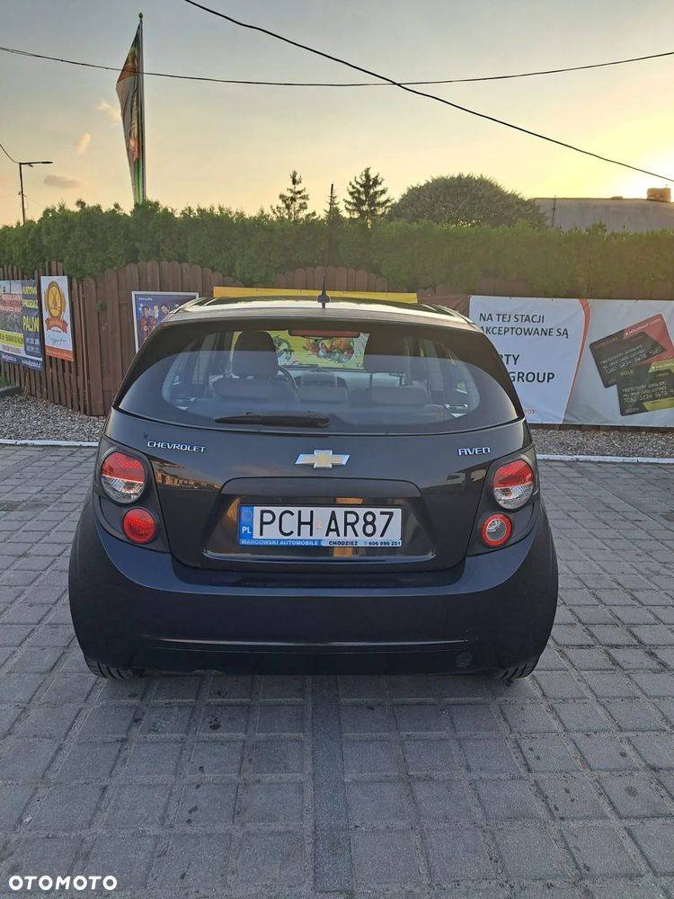 Chevrolet Aveo - 4