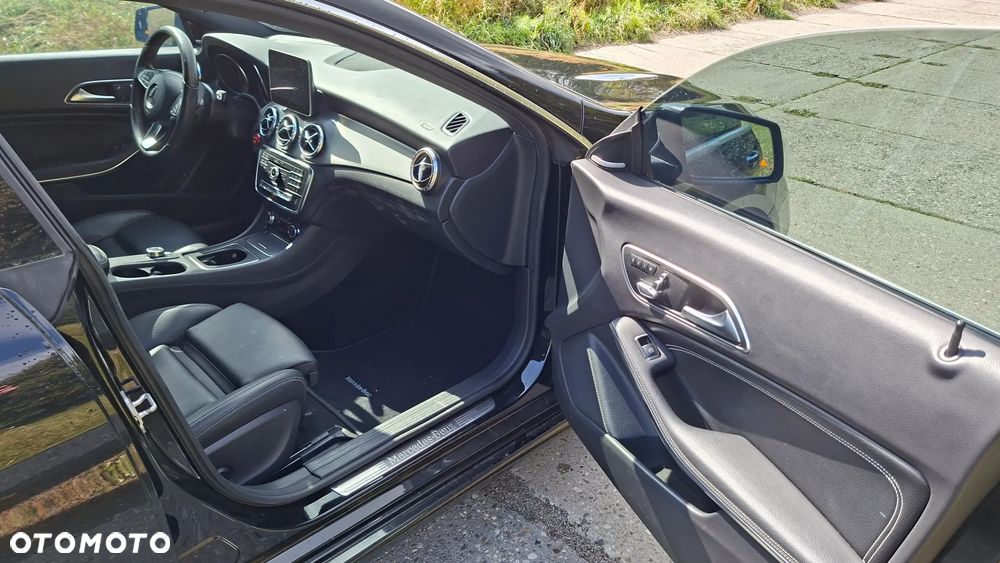 Mercedes-Benz CLA 250 7G-DCT - 6