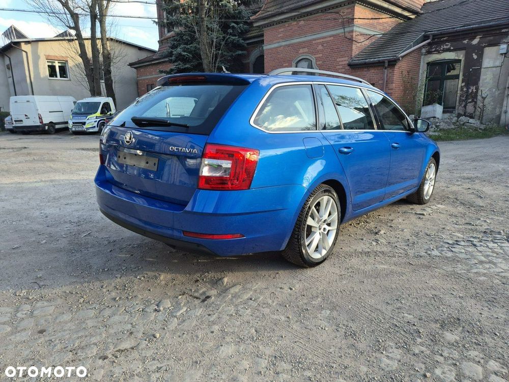 Skoda Octavia 2.0 TDI Style - 12