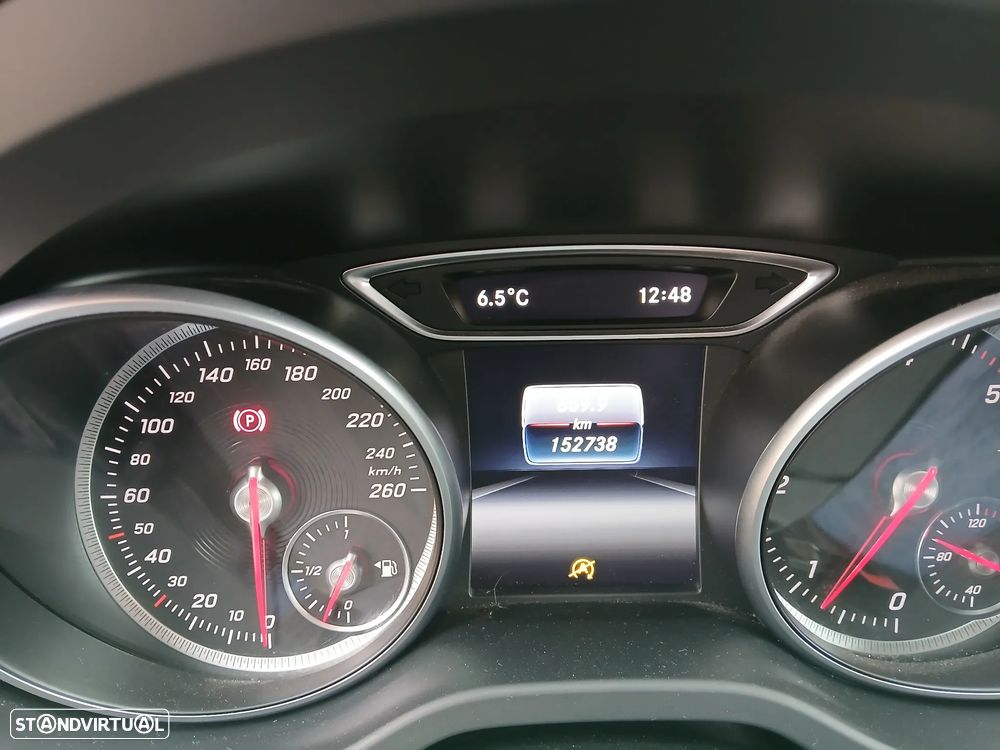 Mercedes-Benz CLA 200 (CDI) d Urban - 19
