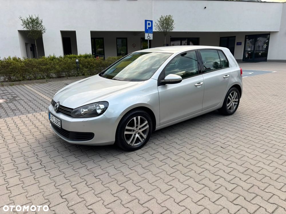 Volkswagen Golf - 2