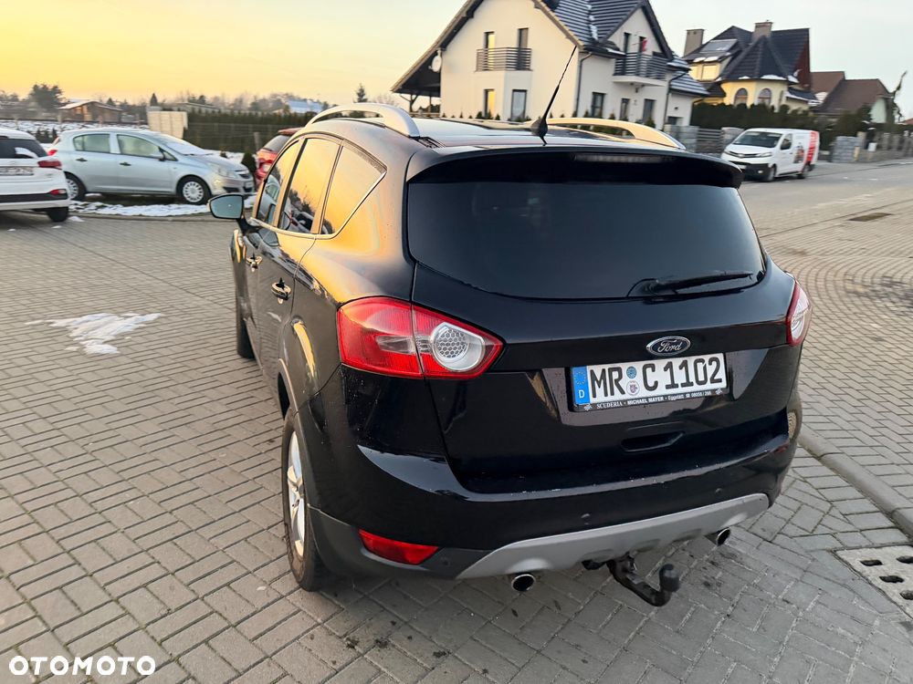 Ford Kuga 2.0 TDCi 2x4 Titanium - 10