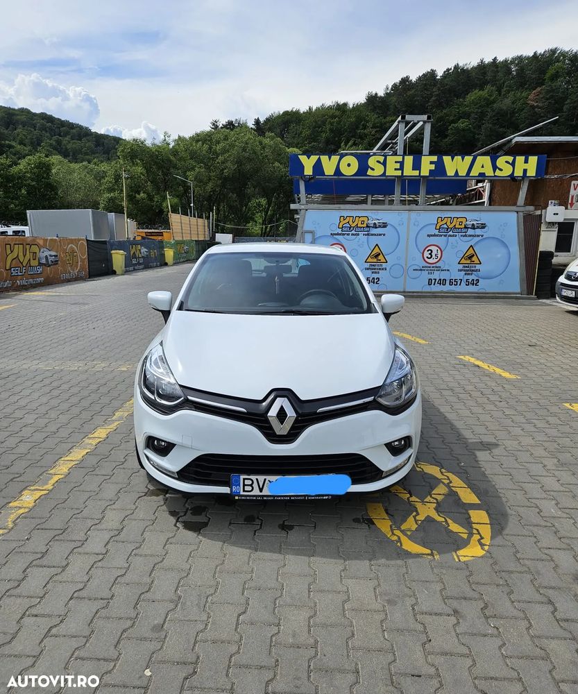 Renault Clio - 1