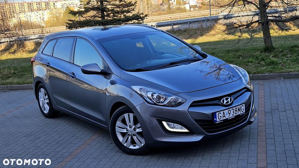 Hyundai i30 1.6 GDI BlueDrive Classic + - 1