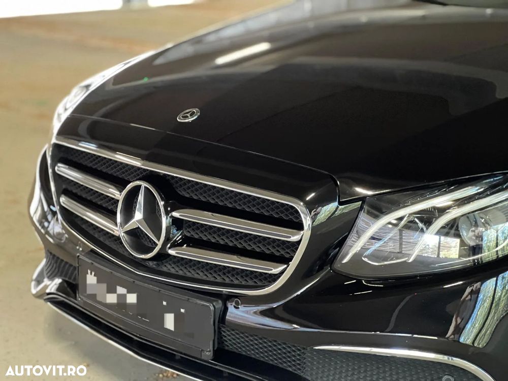 Mercedes-Benz E 220 d T 9G-TRONIC AMG Line - 20