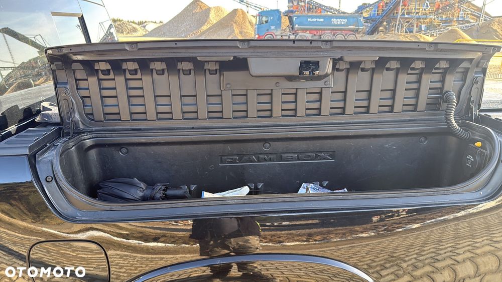 RAM 1500 Crew Cab Limited - 8