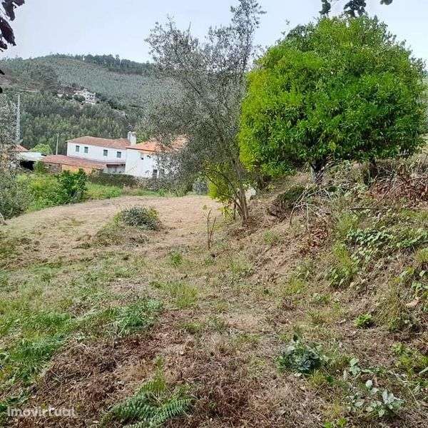 Terreno com 690m2 ou terreno... - Grande imagem: 2/4