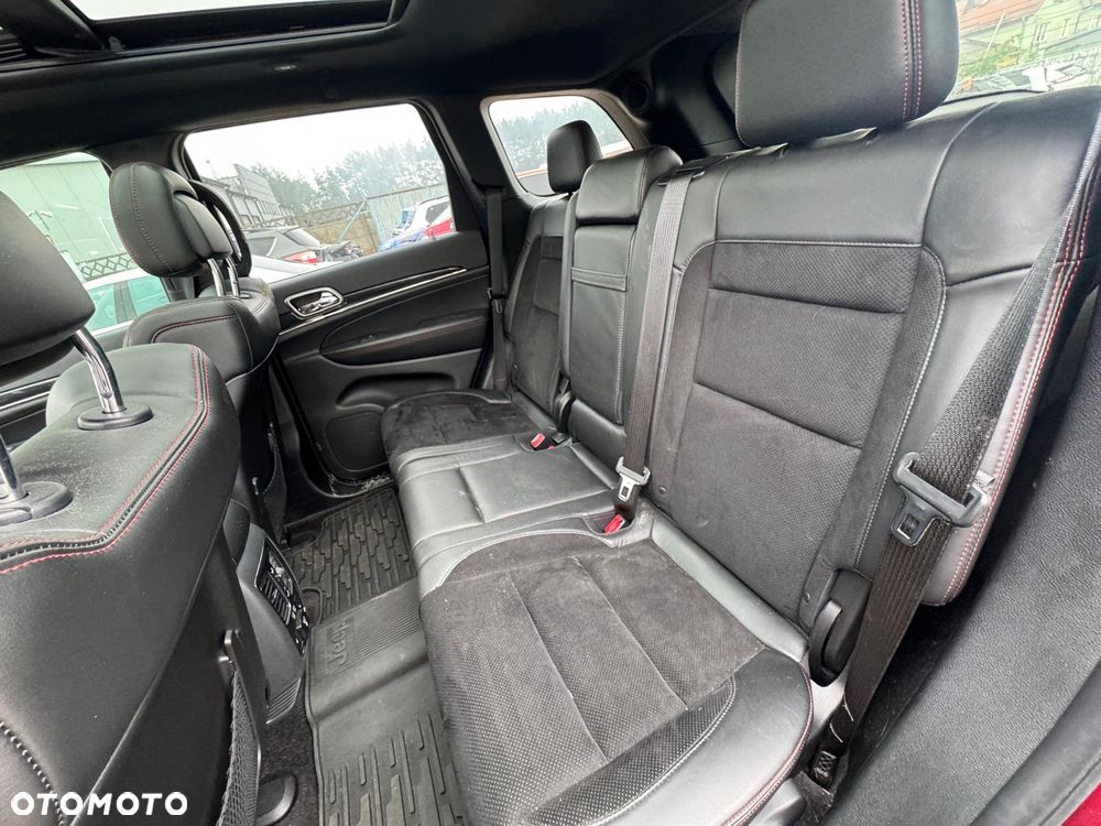 Jeep Grand Cherokee - 28