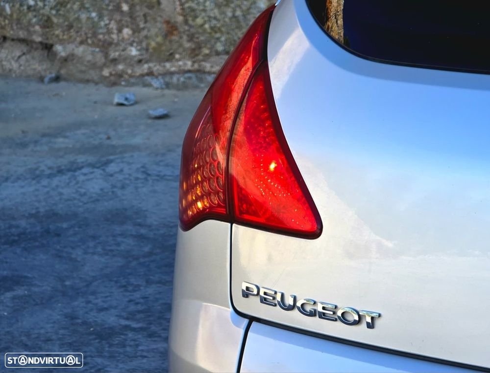 Peugeot 3008 1.6 HDi Premium JLL17 - 39