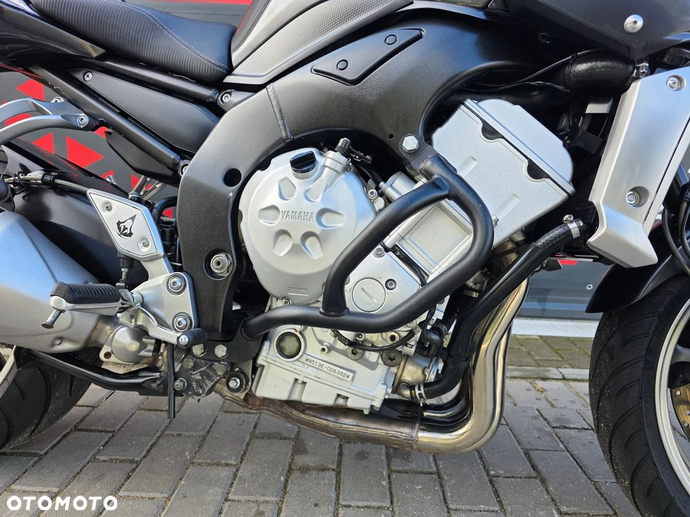 Yamaha FZ - 23