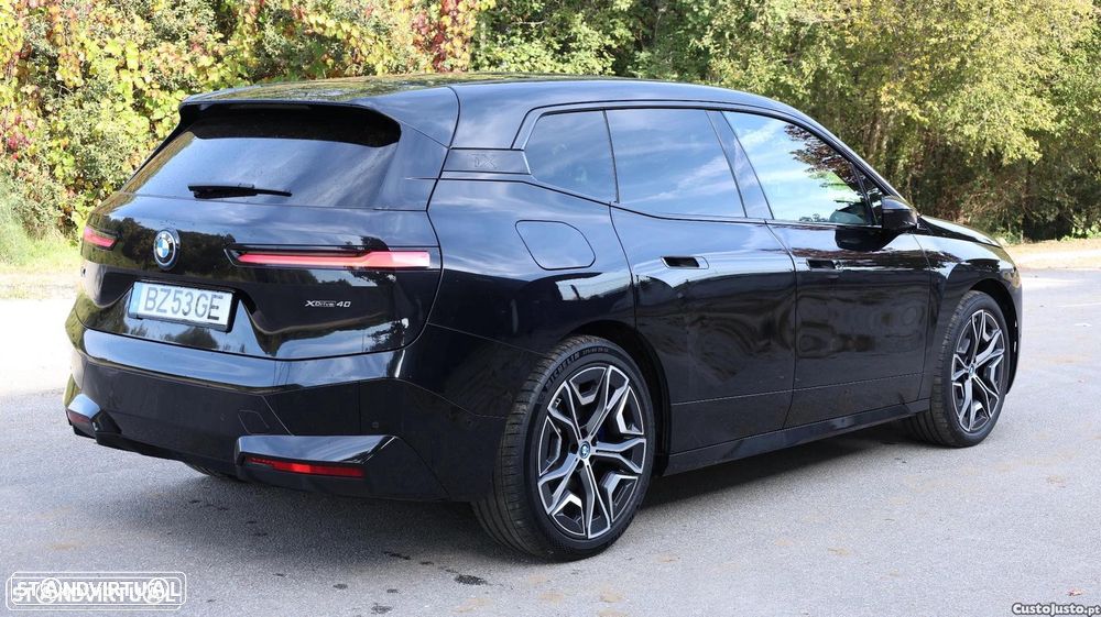 BMW iX xDrive 40 Pack Desportivo - 3