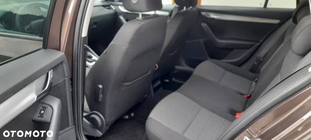Skoda Octavia 1.6 TDI DPF FAMILY - 7