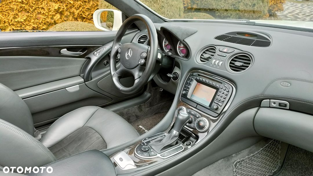 Mercedes-Benz SL 55 AMG - 32