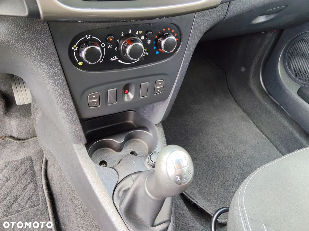 Dacia Sandero 0.9 TCe Laureate - 14