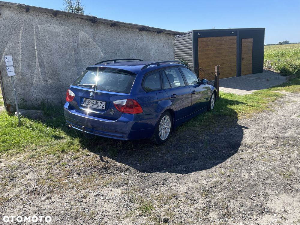 BMW Seria 3 - 1