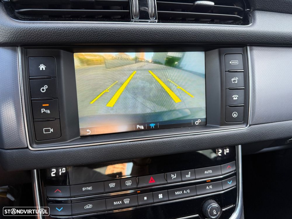 Jaguar XF 2.0 D R-Sport Aut. - 18