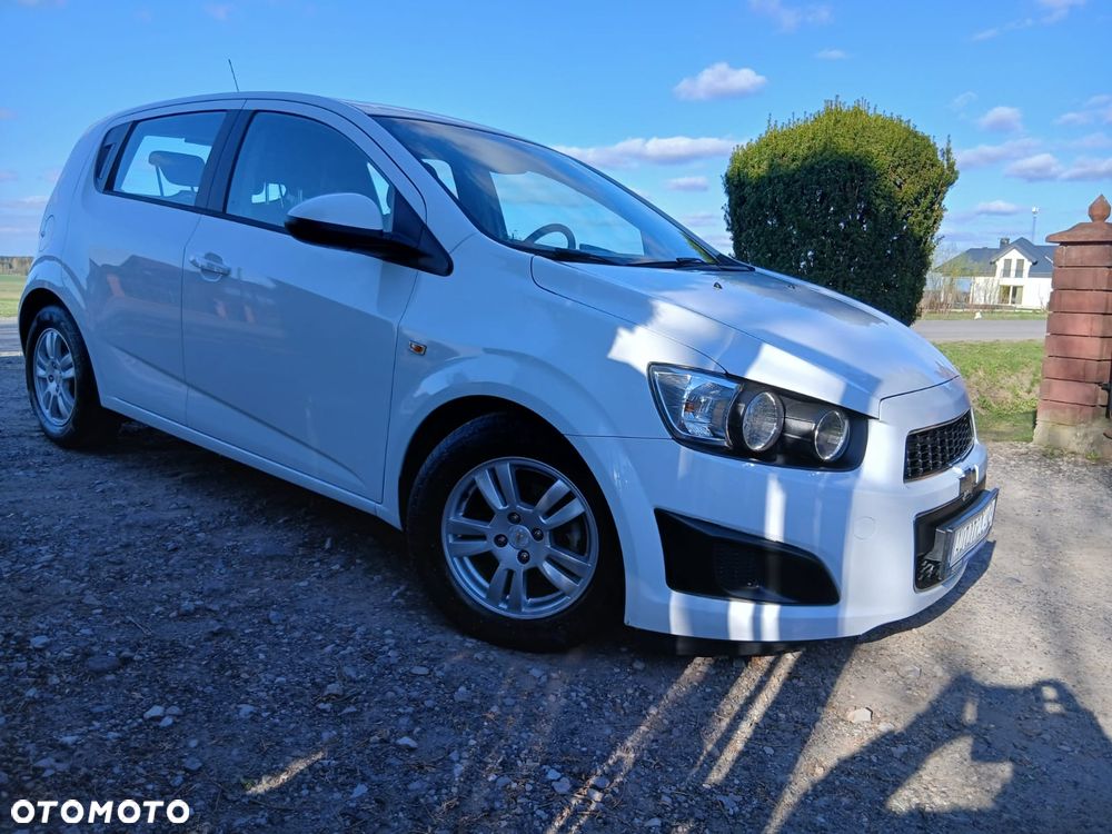 Chevrolet Aveo 1.4 16V LT - 10