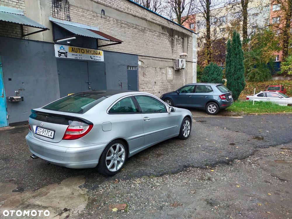 Mercedes-Benz Klasa C 230 Sport Edition - 4