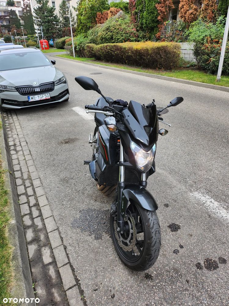 Honda CB - 1