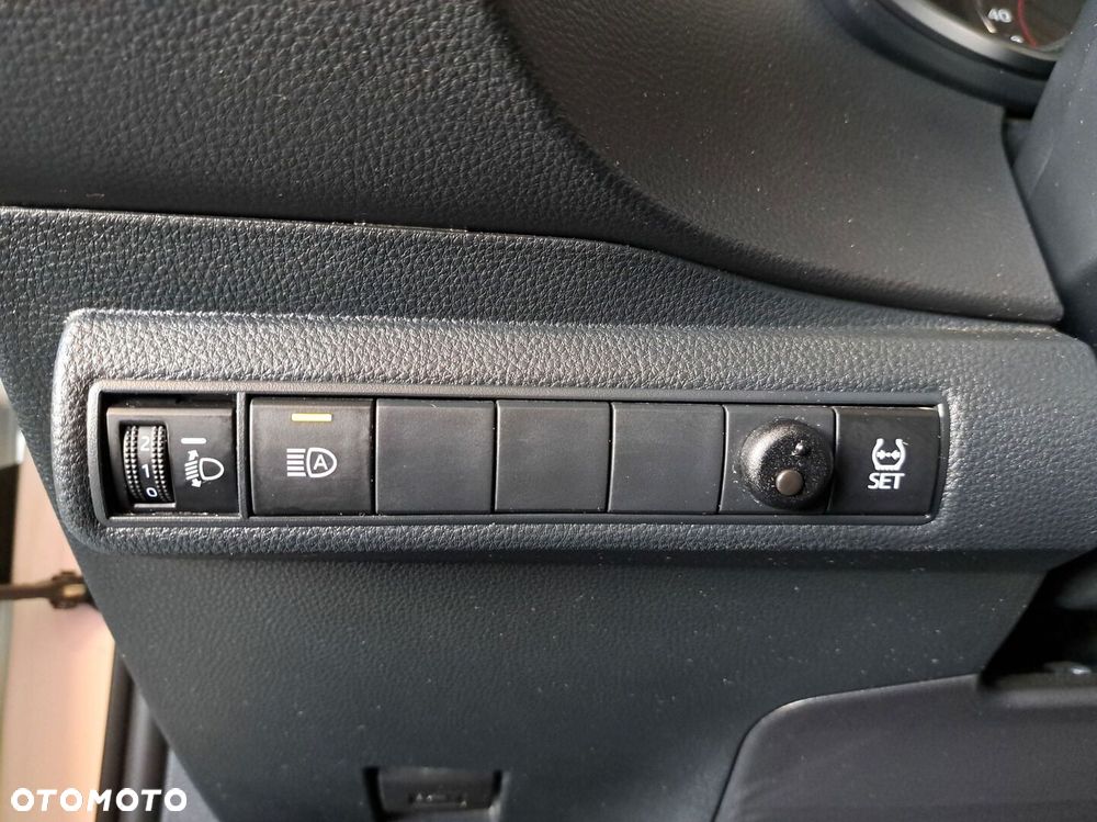 Toyota Corolla - 33