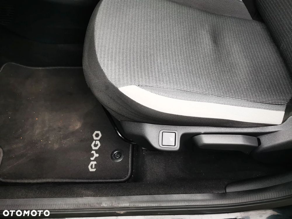 Toyota Aygo - 15