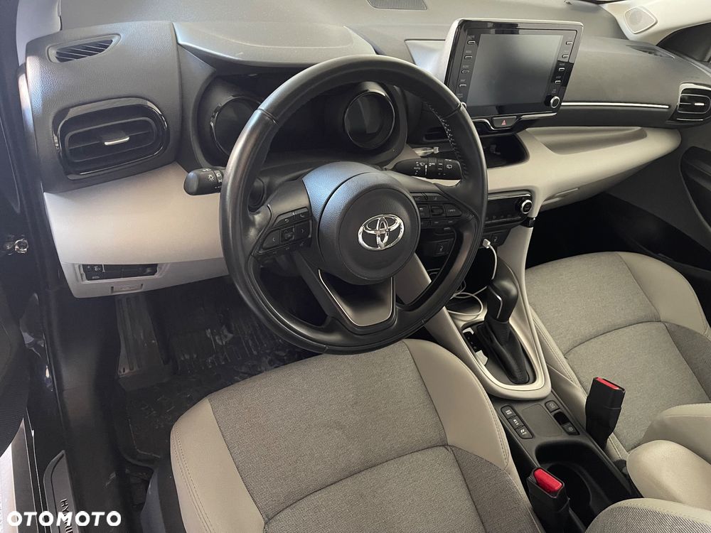 Toyota Yaris Hybrid 1.5 Selection Elegant - 8