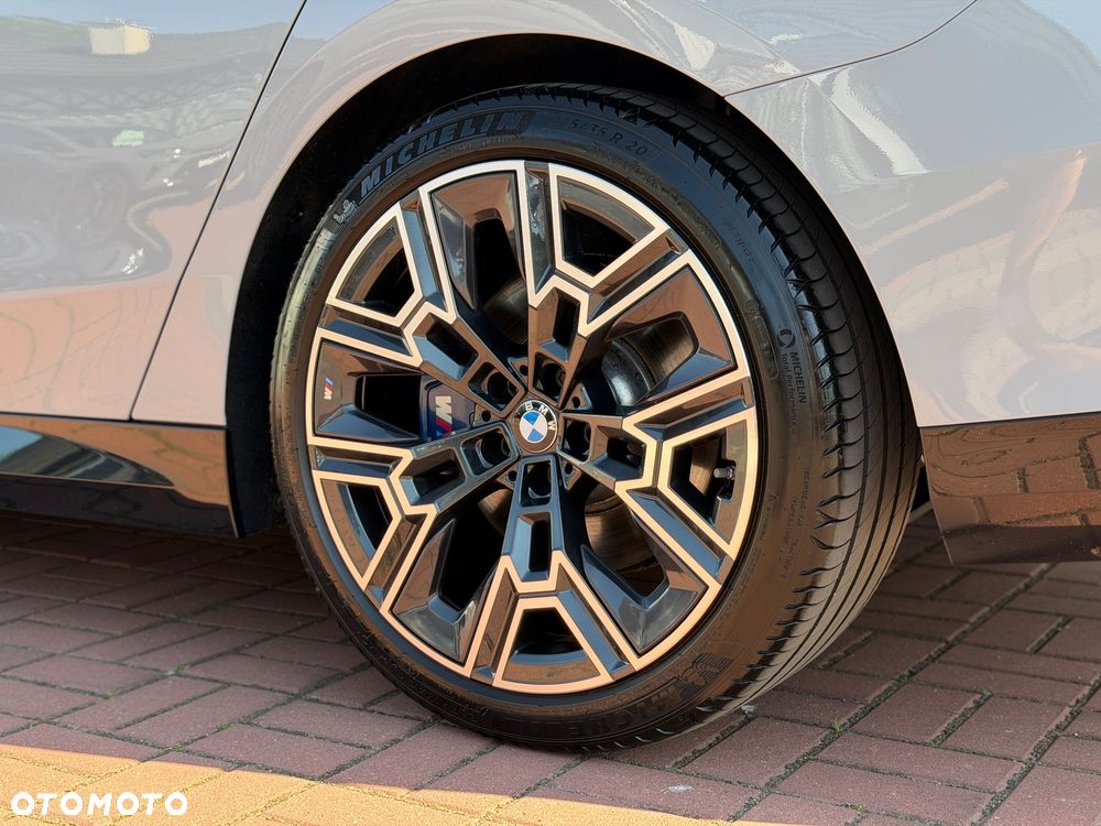 BMW Seria 5 520d xDrive mHEV M Sport - 39
