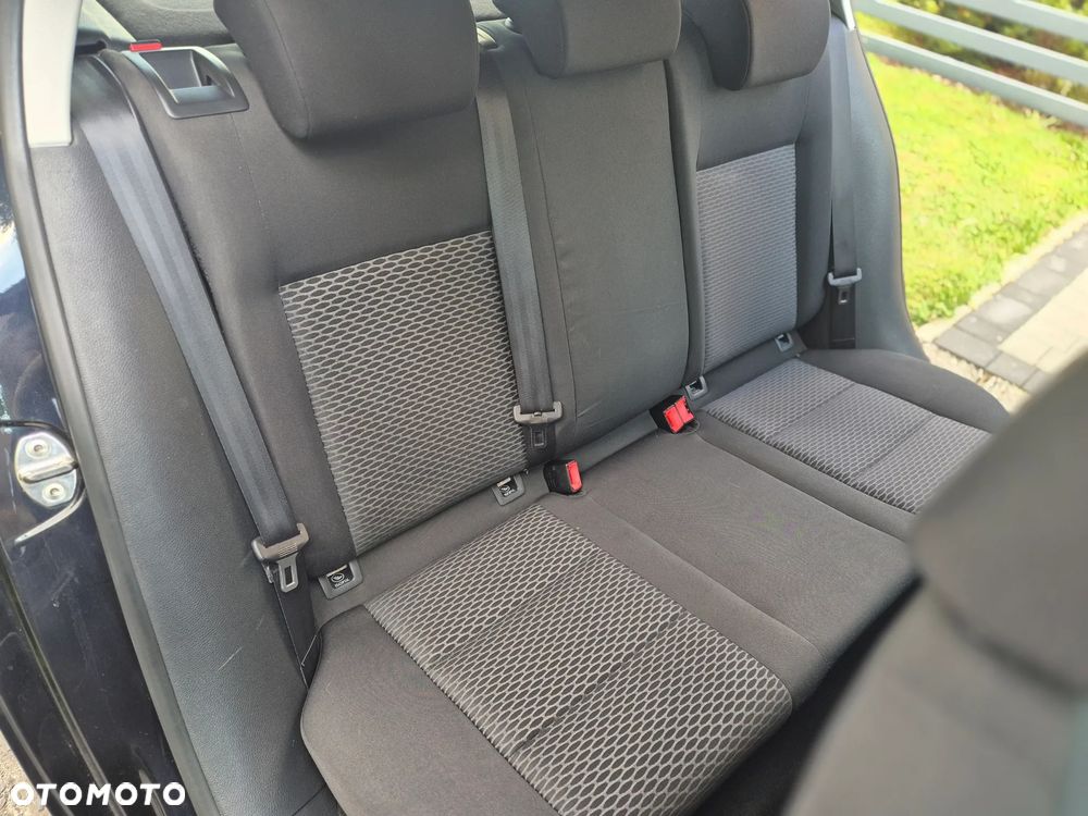 Volkswagen Golf 1.6 Trendline - 19