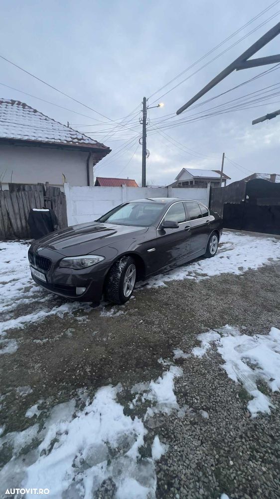 BMW Seria 5 520d - 8