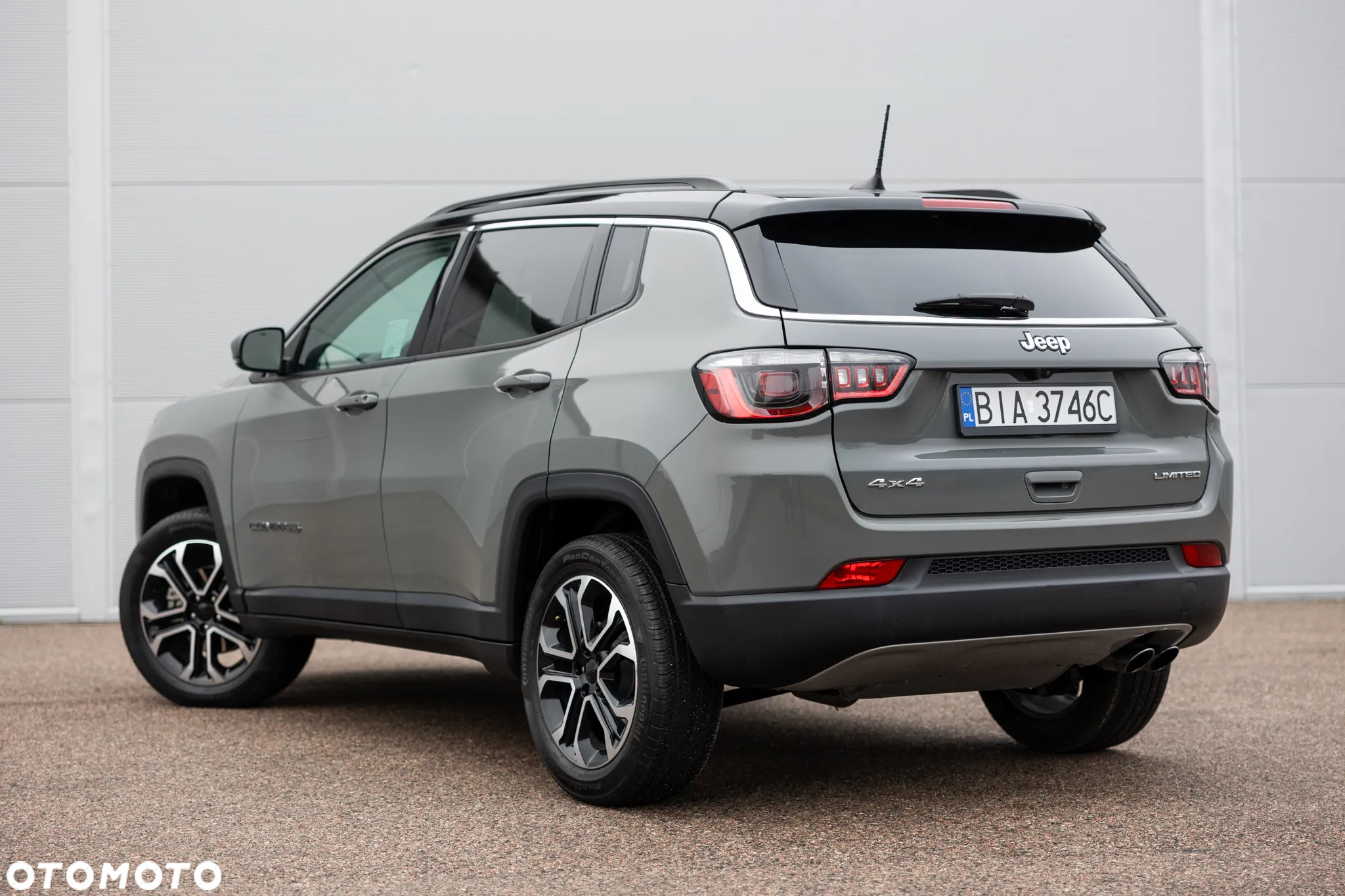 Jeep Compass - 15