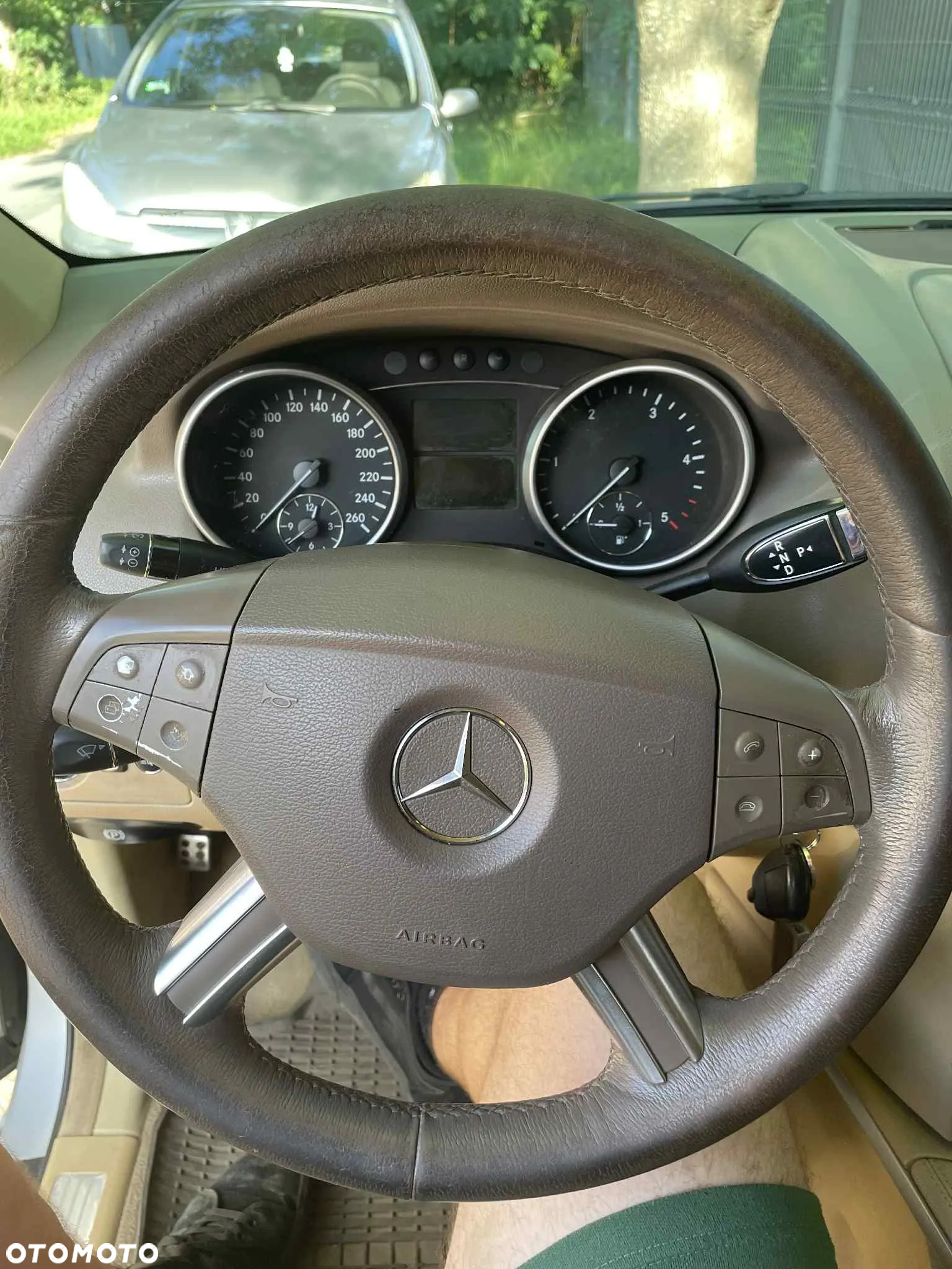 Mercedes-Benz ML - 22