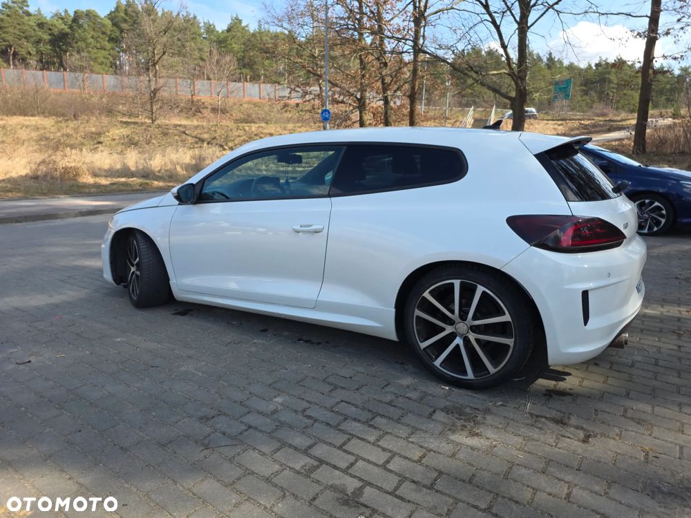 Volkswagen Scirocco 2.0 TDI (Blue Motion Technologie) DSG - 18