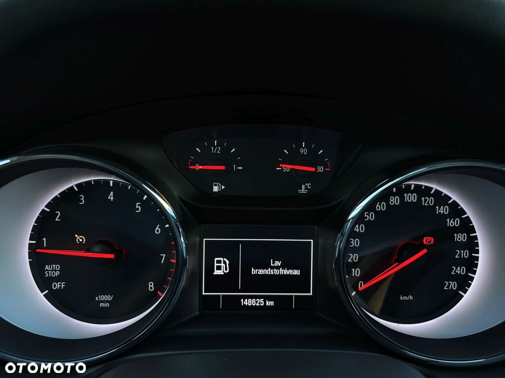 Opel Insignia - 21