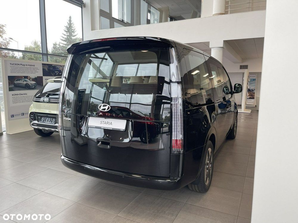 Hyundai Staria - 9
