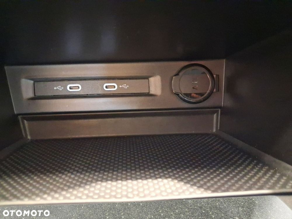 Volkswagen Tiguan - 34
