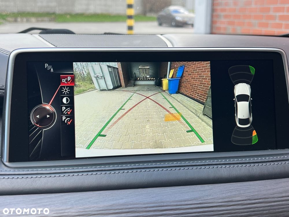 BMW X6 xDrive30d - 15