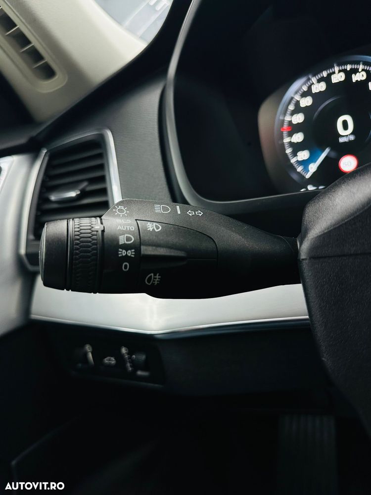 Volvo XC 90 D5 AWD Geartronic Momentum - 30