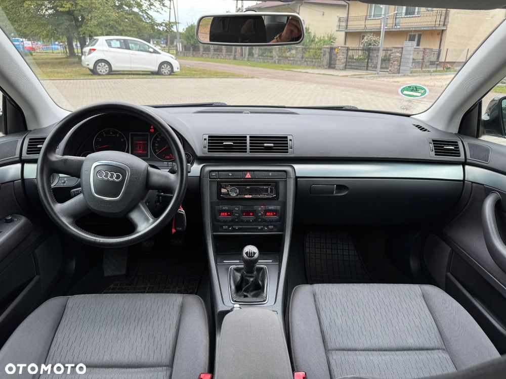 Audi A4 Avant - 10