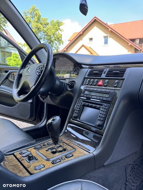 Mercedes-Benz Klasa E - 8