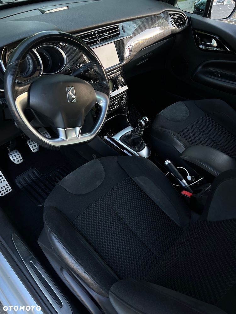 Citroën DS3 1.6 THP SportChic - 24