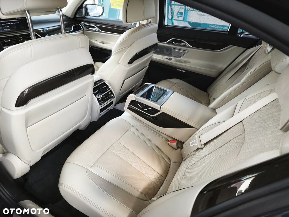 BMW Seria 7 730d xDrive - 11